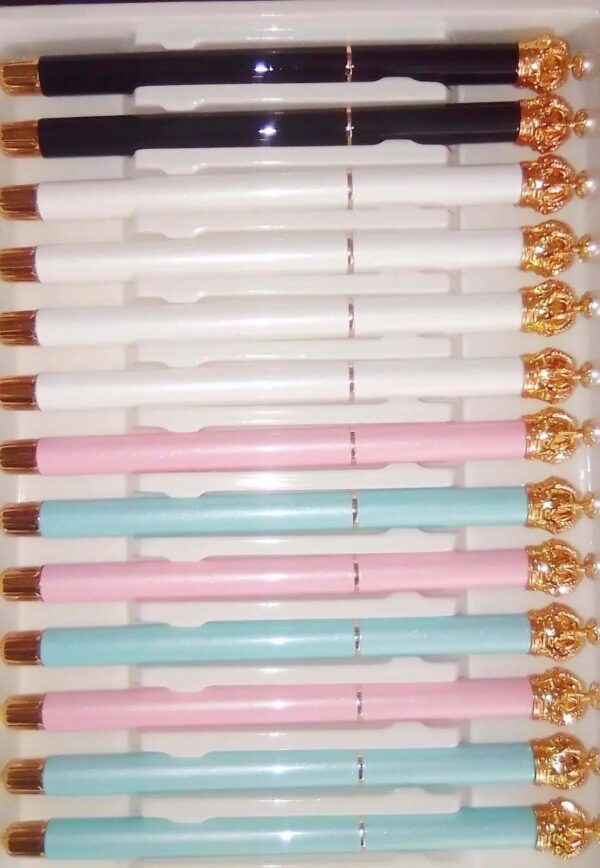 Fountain Ink Pen Design Easy to Grip Girls Pen ( Pack Of 1 Pen - Image 2
